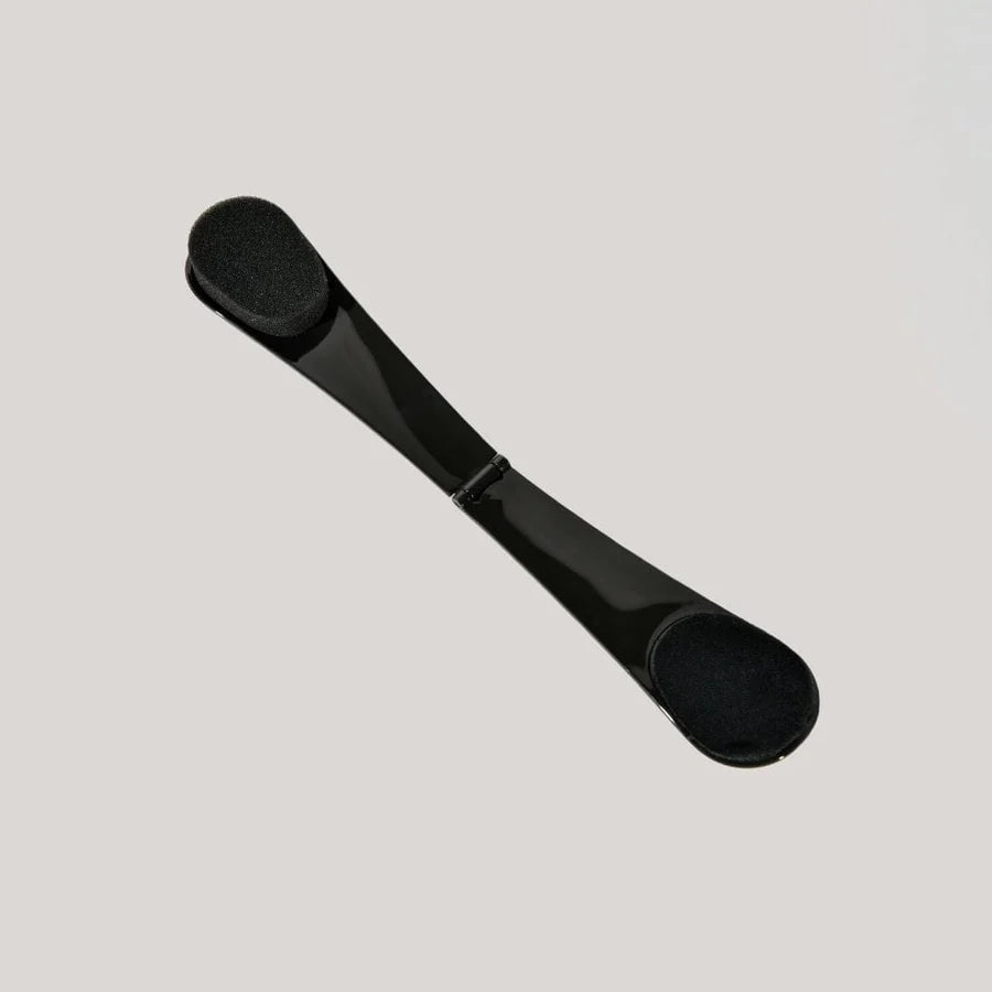 
                  
                    Three Warriors Self Tan Back Applicator
                  
                
